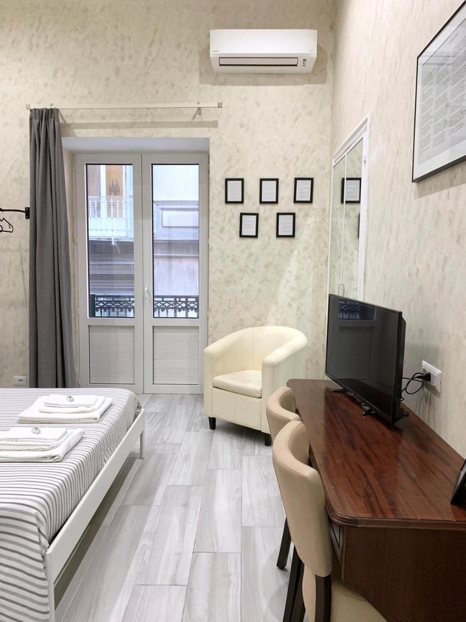 فندق Bed No Breakfast Ak نابولي المظهر الخارجي الصورة
