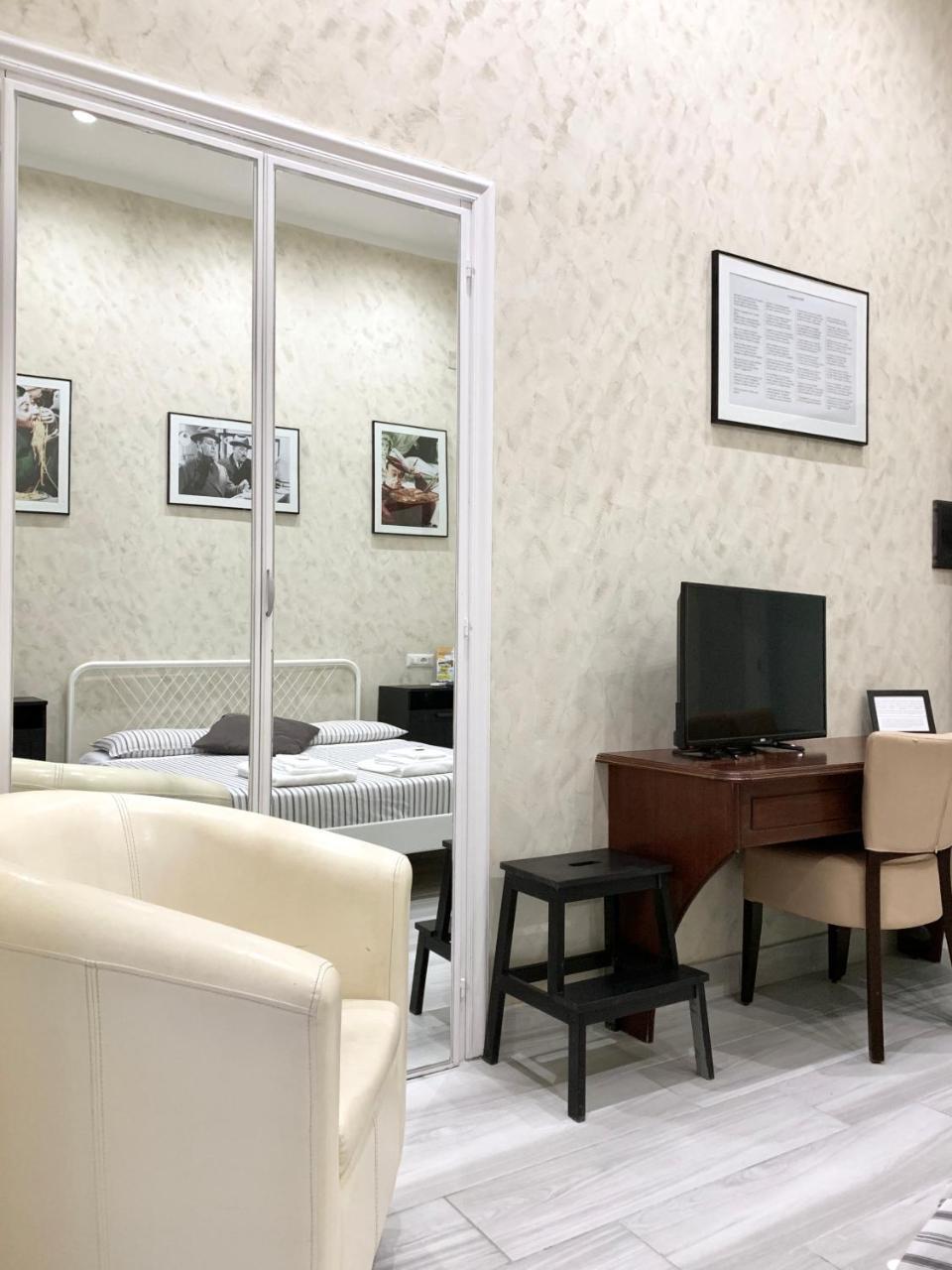 فندق Bed No Breakfast Ak نابولي المظهر الخارجي الصورة